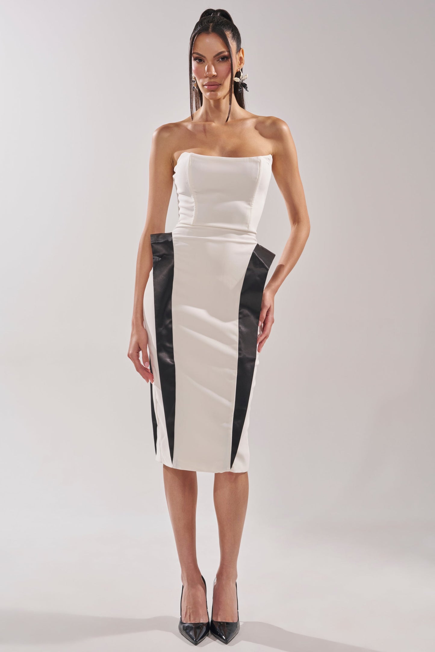 Georgie Girl White Black Contrast Strapless Midi Dress